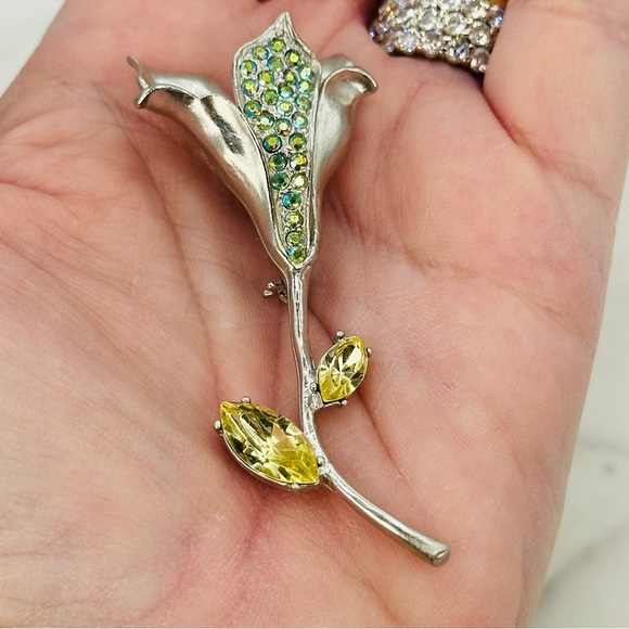 Vintage Cala Lilly Brooch Pin Blue Green AB Rhinestone Petals Yellow Gem Leaves - Picture 4 of 12